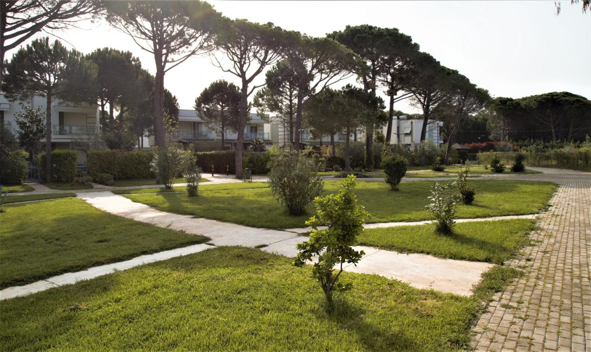 Artino Villa Durres Exterior photo